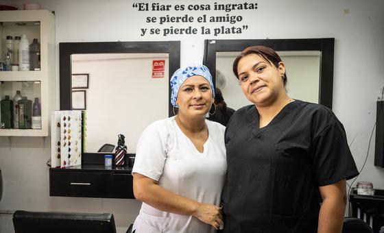 La estilista venezolana Karelys pudo asociarse con una Yerly, una podóloga peruana, y juntas han creado un negocio próspero para ellas y para Perú.